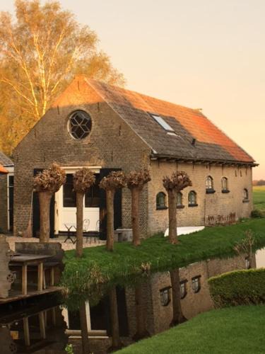 Het Beijersche House | B&B De Beijersche Stee, Logies aan de Waterkant