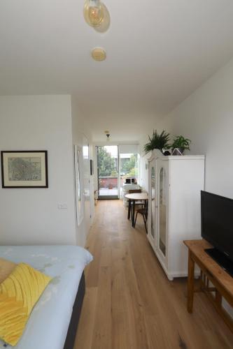 Amsterdam East Bed & Breakfast | B&B De Zwanebloem