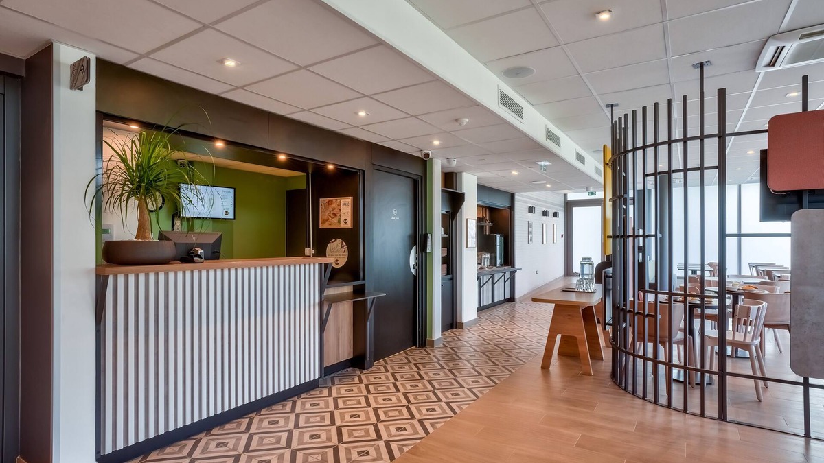 La Source Hotel | B&B HOTEL Paris Créteil