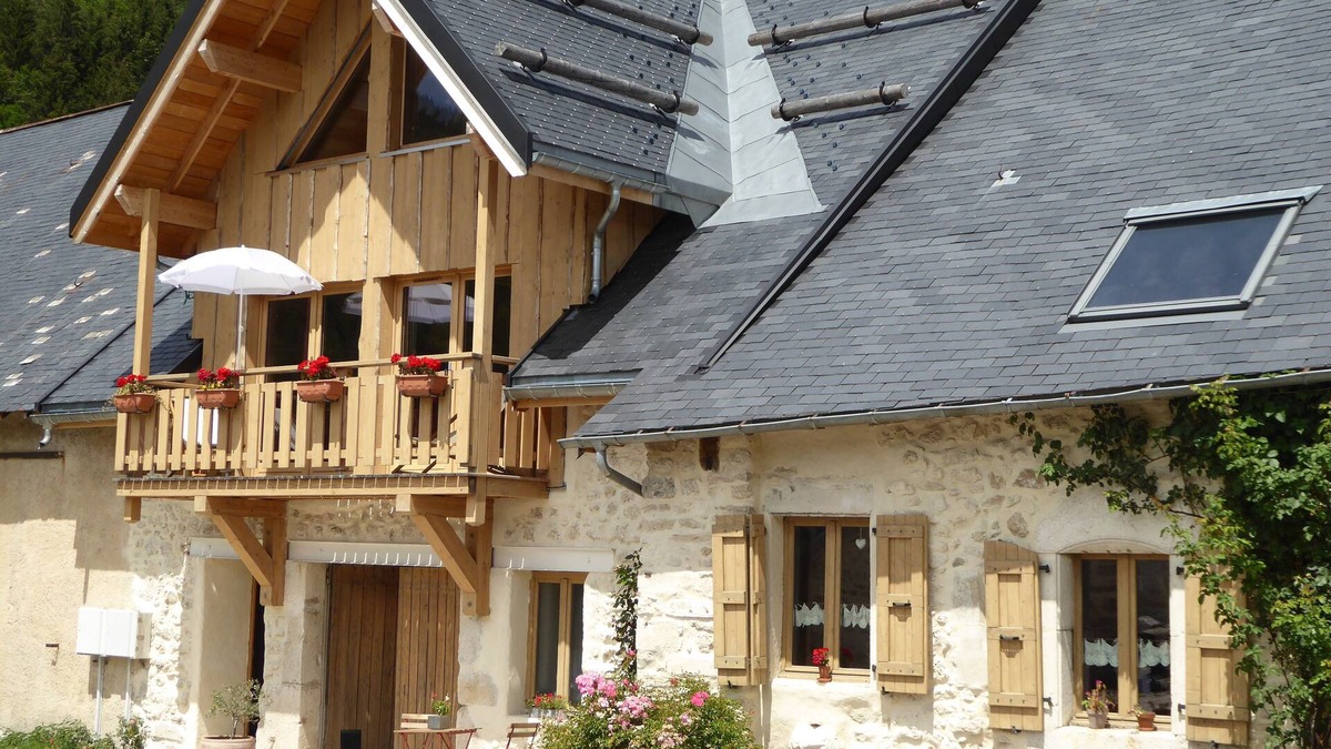 Villard-de-Lans House | B&B in authentic Vercors farmhouse style