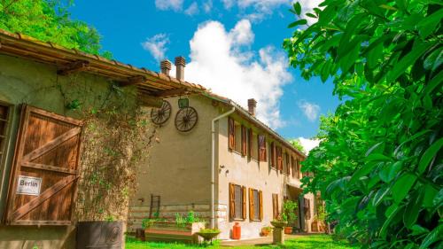 Serralunga di Crea Bed & Breakfast | B&B La finestra sul bosco