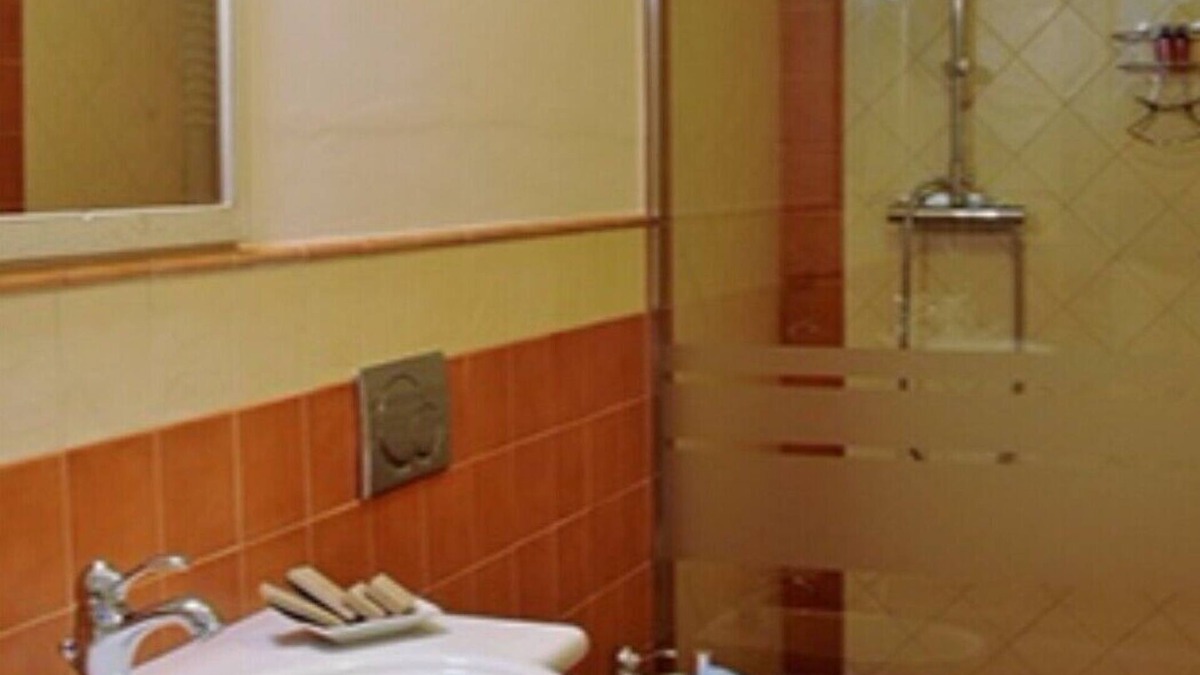 Albaretto della Torre Bed & Breakfast | B & B LA ROLA RED ROOM
