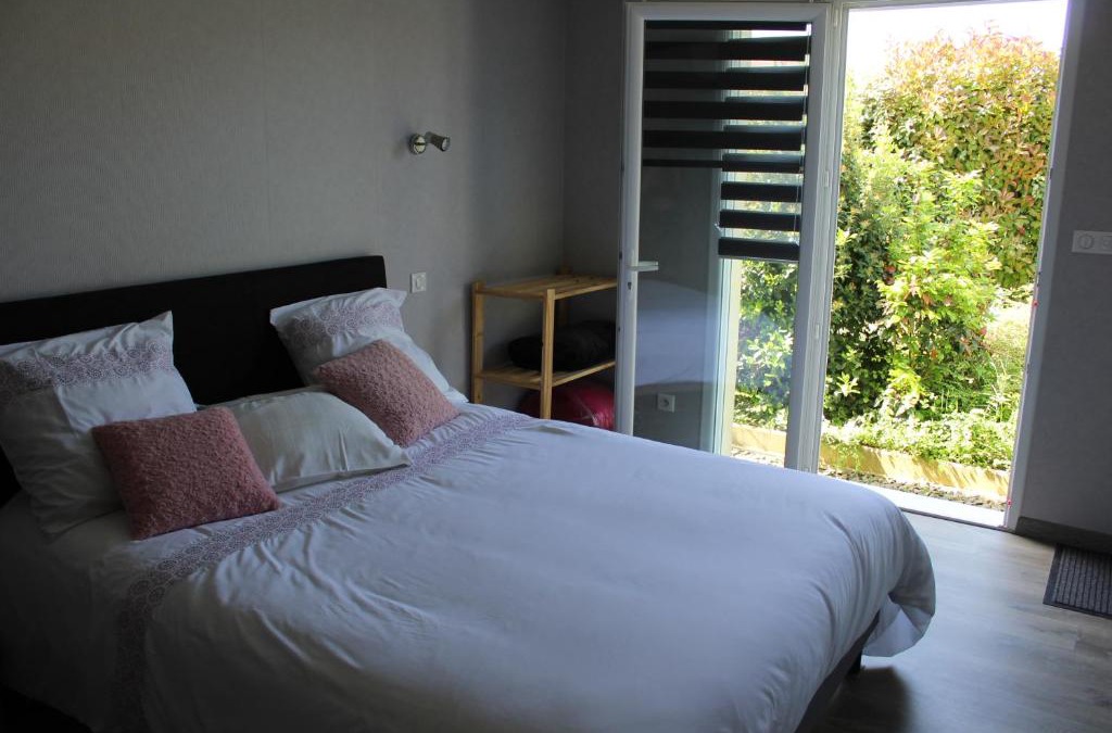 Saint-Georges-du-Bois Bed & Breakfast | B&B La Lyre