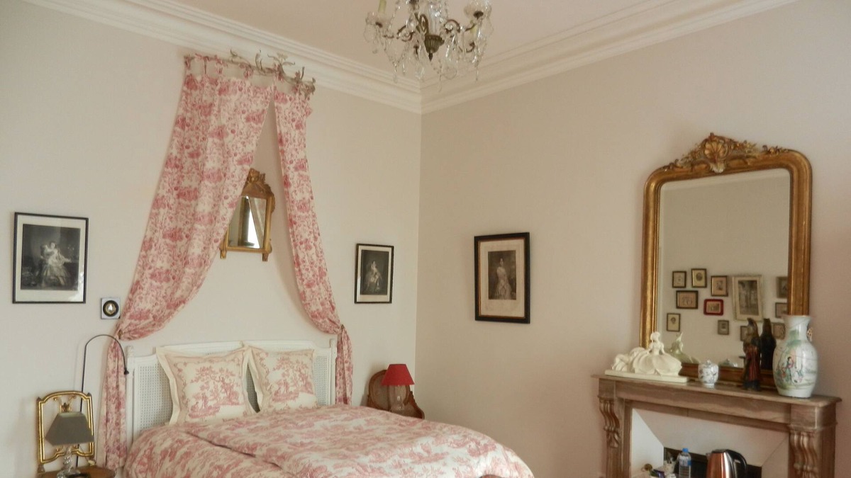 Saint-Jean-d'Angely Bed & Breakfast | B&B La Maison de l'Ambassadeur