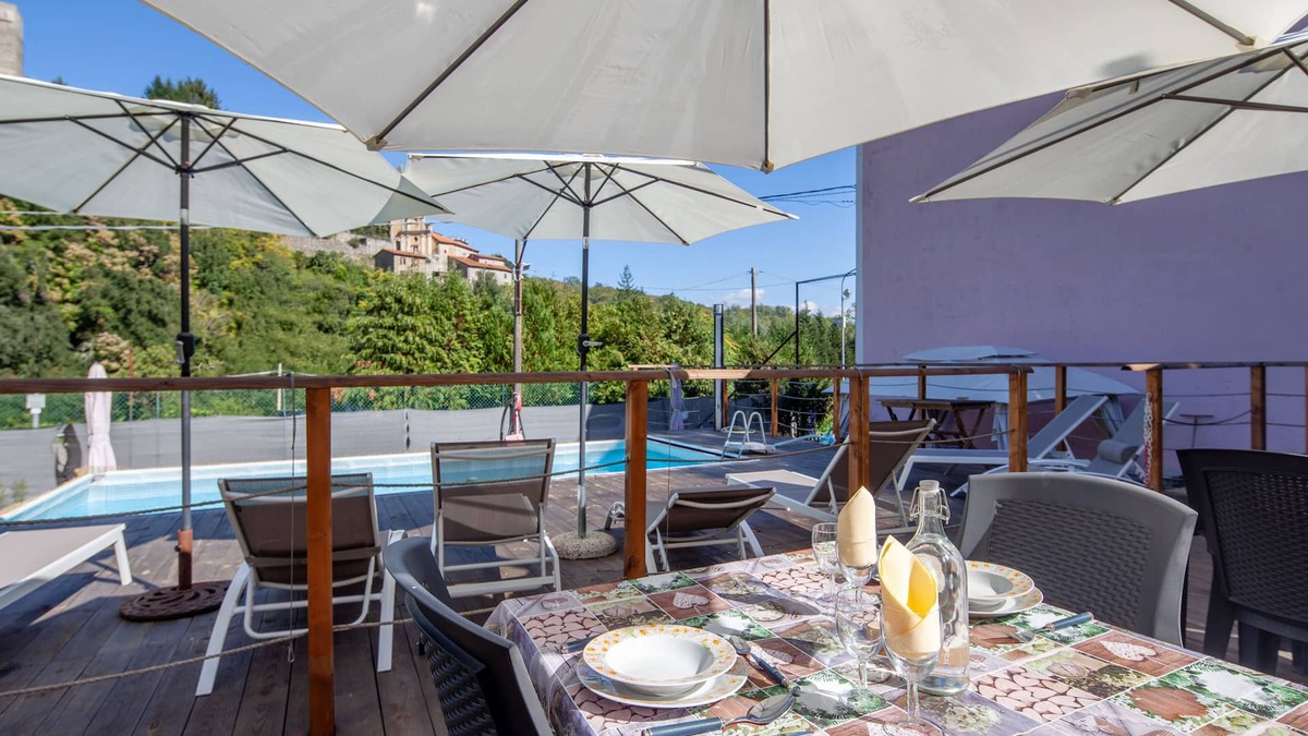 Tresana Bed & Breakfast | B&B Lunigiana & Cinque Terre: pool, typical dinners, wellness family&friends