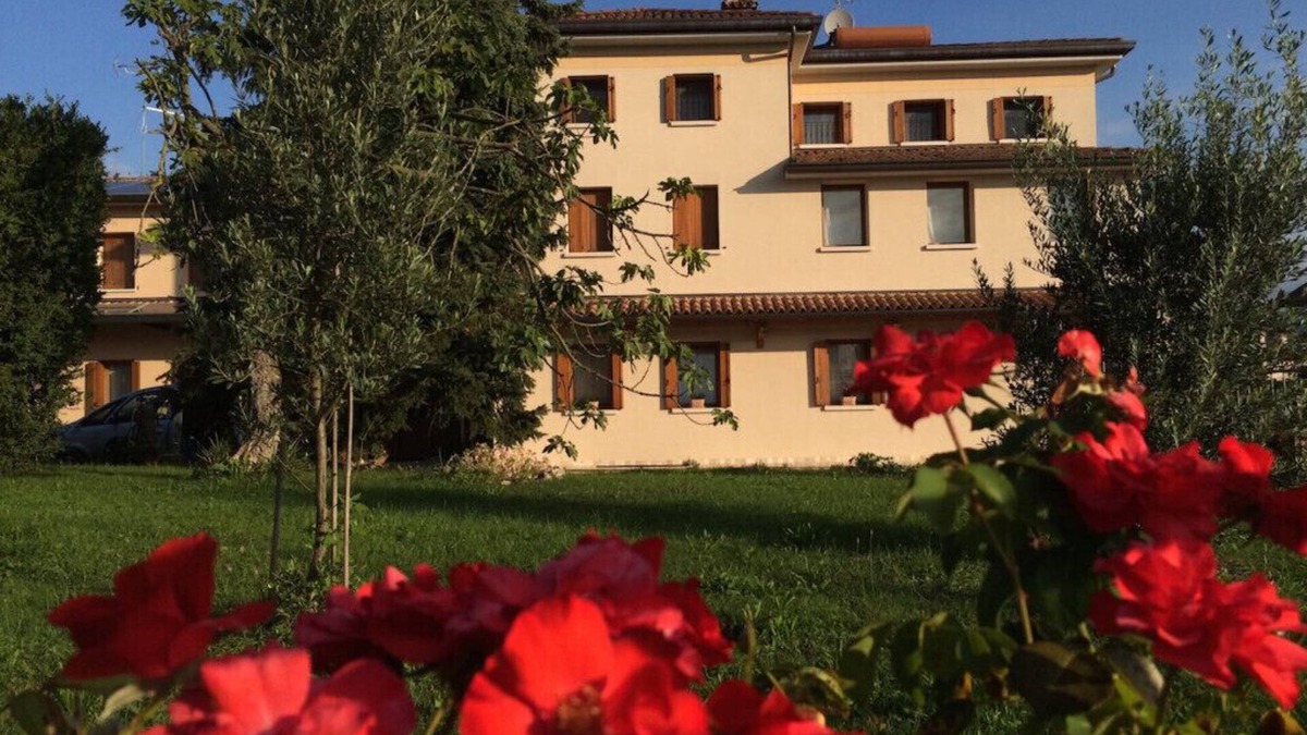 Pieve di Soligo Bed & Breakfast | B & B Mirò - Just like your home, in safety.