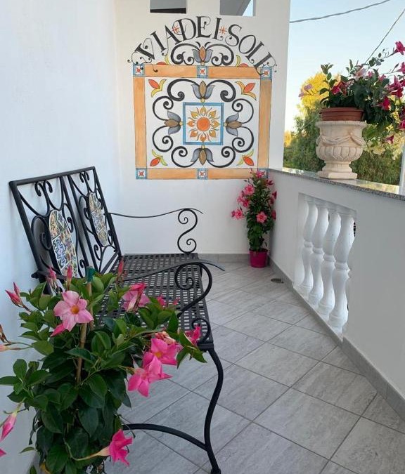 Jonadi Bed & Breakfast | B&B Via del Sole