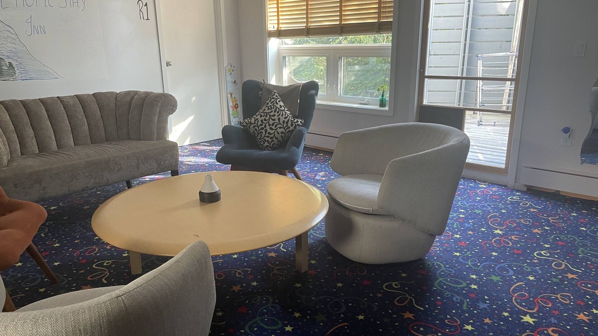 Yellowknife House | B&B with 2 rooms, guests washroom, private media room, shared living & kitchen.