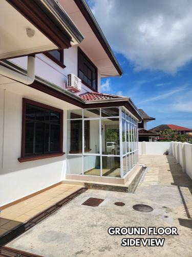 Miri House | B & C Homestay