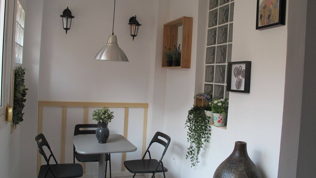 Sant Adria de Besos Apartment | B: COZY APT. NEXT TO BEACH AND 14 MIN. TO CATALONIA SQUARE