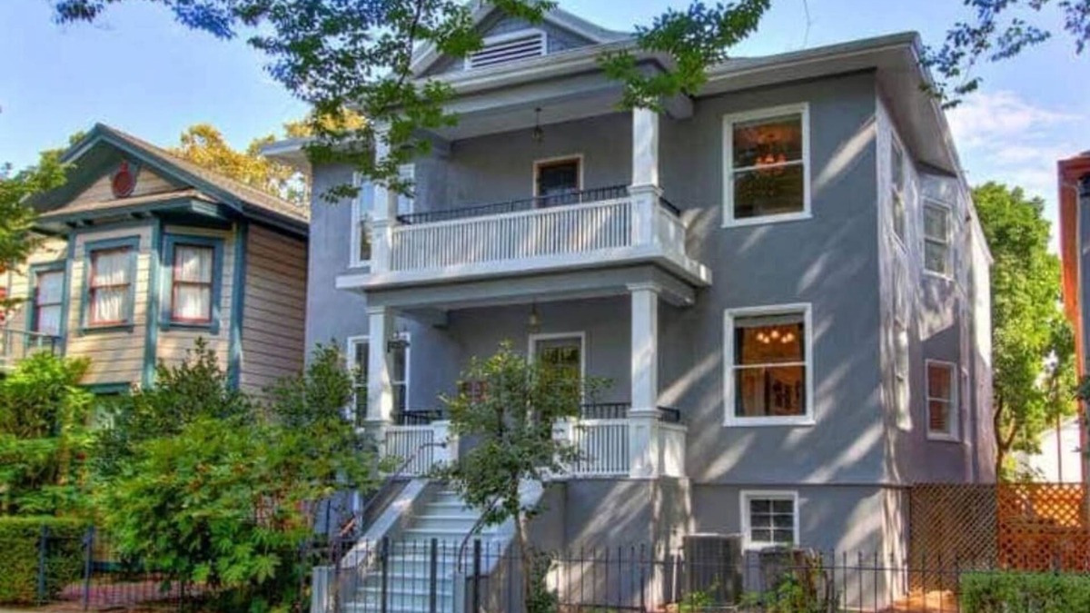 Alkali Flat Apartment | B" Downtown Sacramento Historic F Street Lofts