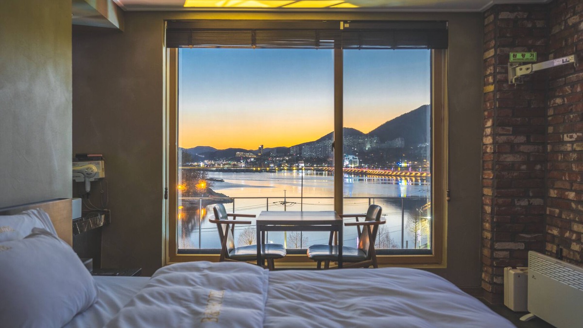 Hak-dong Hotel | B&F Hotel