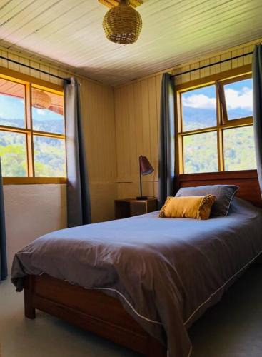 Santa Cruz de Turrialba Apartment | B&N Farm Stay Casita