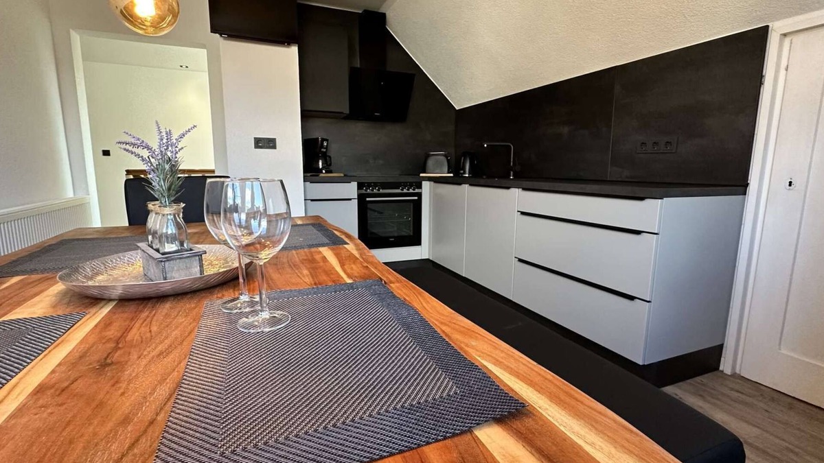 Altmorschen Apartment | B&W Apartments - DG Wohnung