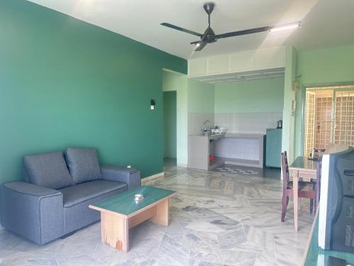 Baharu Apartment | B11-13A @PD MARINA RESORT