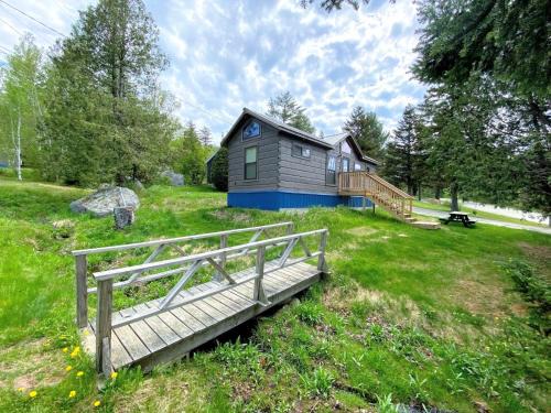 Twin Mountain Villa | B3 NEW Awesome Tiny Home with AC Mountain Views Minutes to Skiing Hiking Attractions