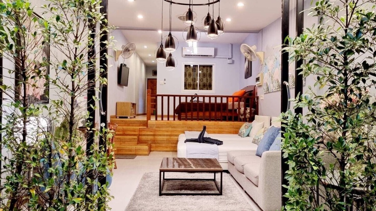 Rayong House | Baan Bua Talay