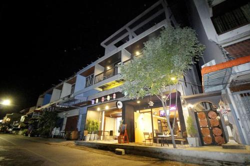 Hua Wiang Hotel | Baan Kieng Guest House Lampang