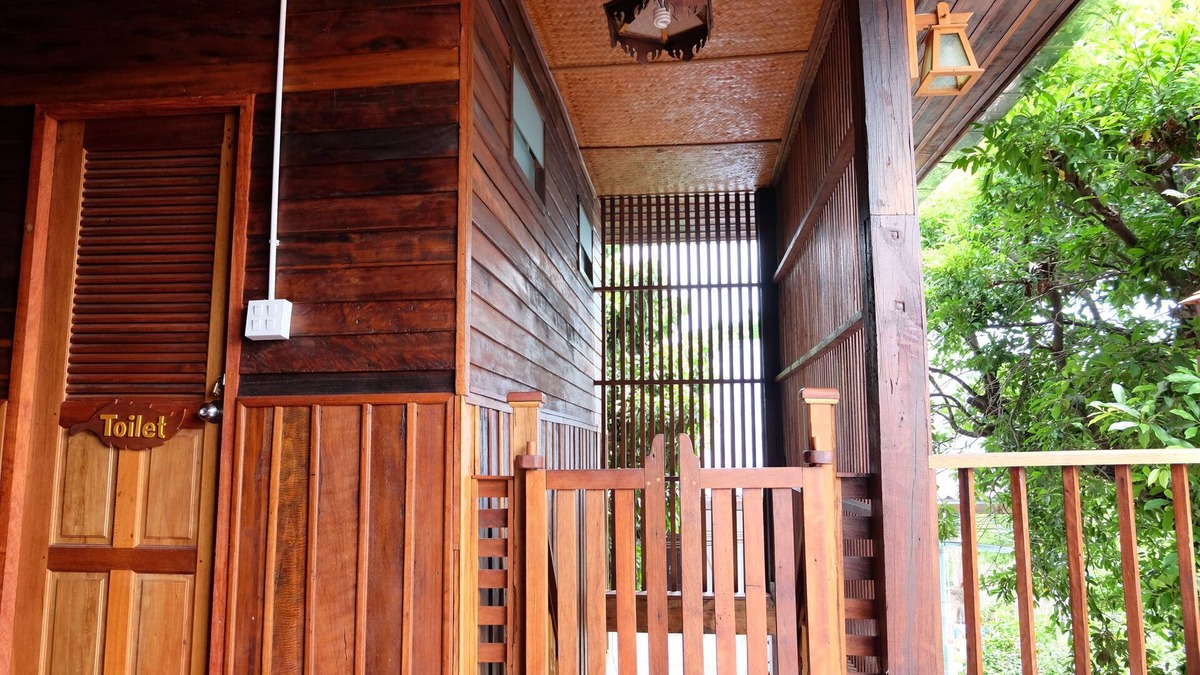 Ko Sichang House | Baan Kun Tuad Ko Si Chang