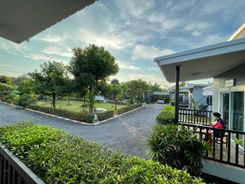 Khao Sam Yot Resort | Baan Ruay Suk Resort, Lopburi