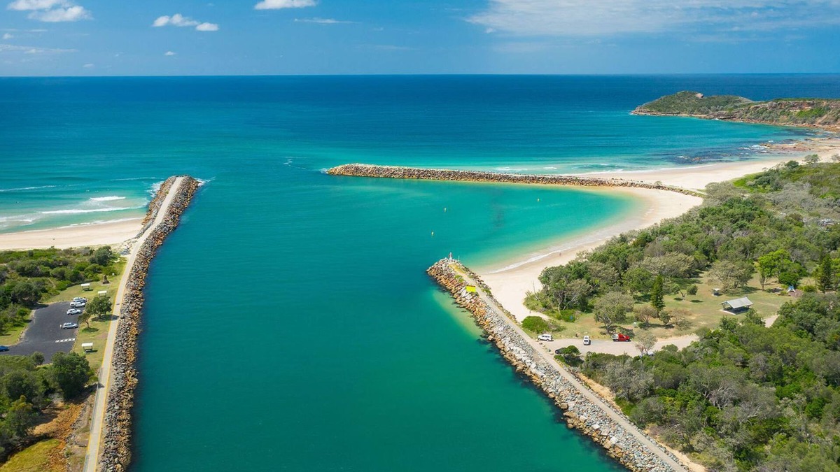 North Haven Apartment | Baan Talay - Self contained unit with pool, wifi available