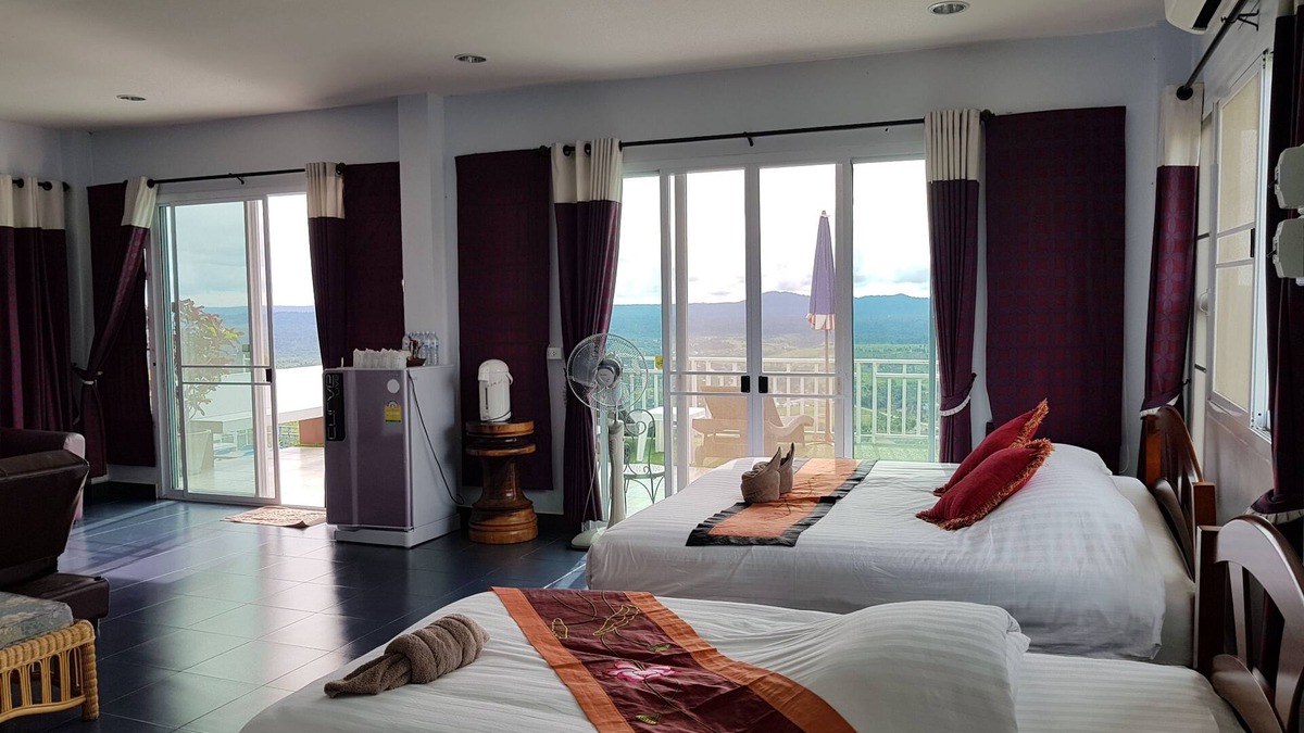 Khao Kho Hotel | Baanmorkburi Resort