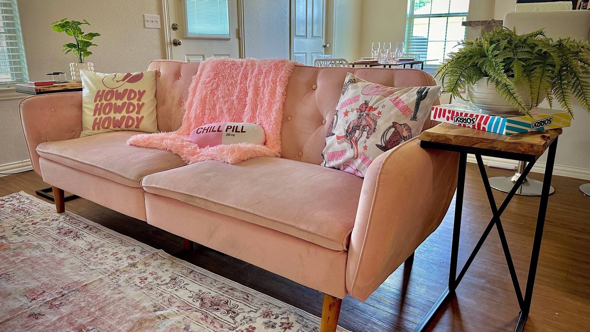 Calera House | Babe Cave, 2 king beds, great, quiet location, near Choctaw Casino & Lake Texoma