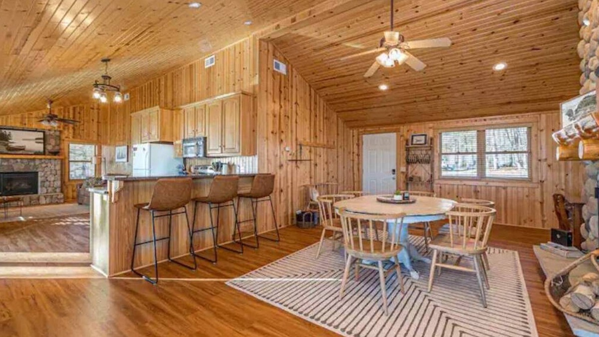 Hackensack Cabin | Babe the Blue
