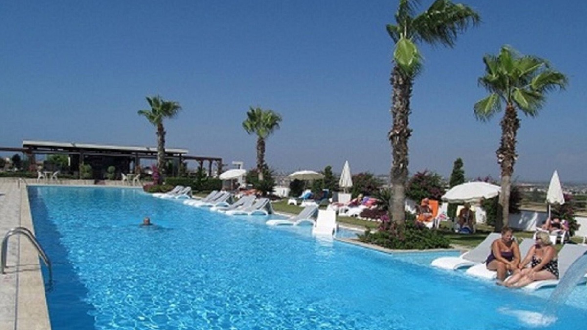 Side Apartment | Babylon Bliss 3 bed home with private pool, close to beach in gated community