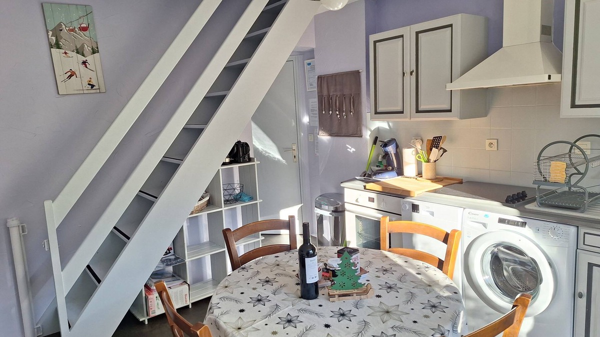 Luz-Saint-Sauveur Apartment | Babylone apartment in a detached house