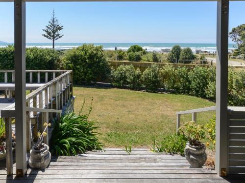 Waimarama House | Bach 112 - Waimarama Holiday Home