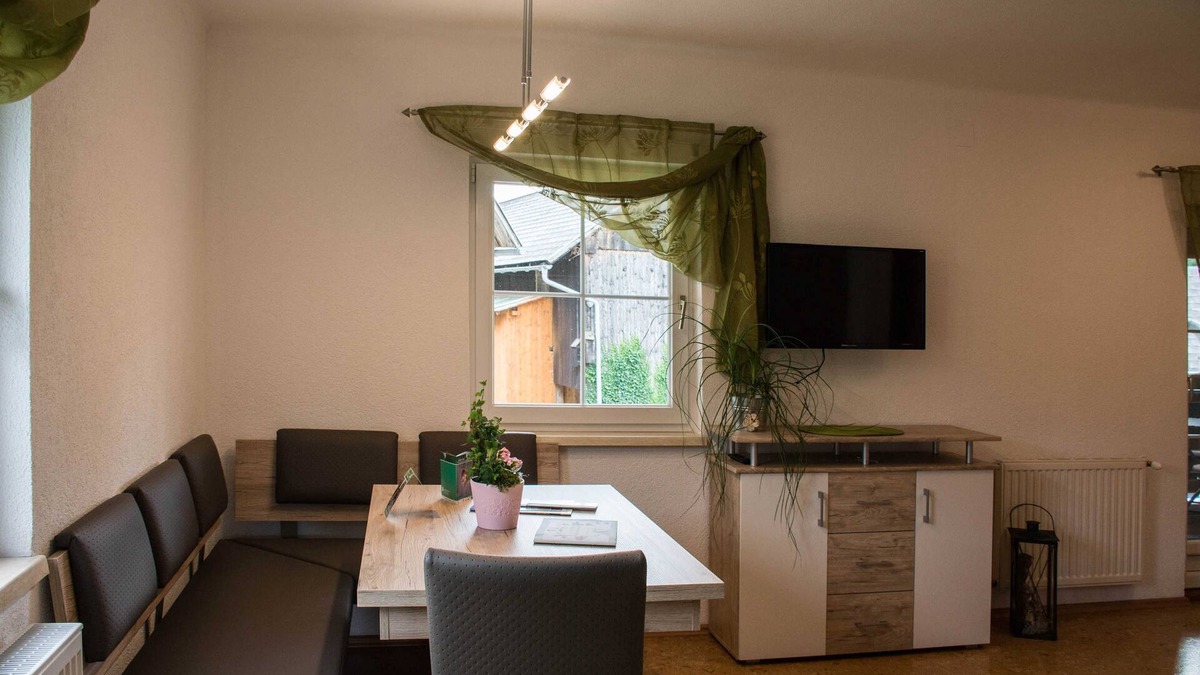 Spital am Pyhrn Apartment | Bach melody - farmhouse