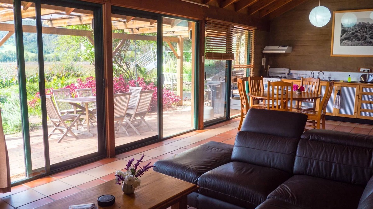 Back Forest Cottage | Back Forest Retreat Sunset Cottage