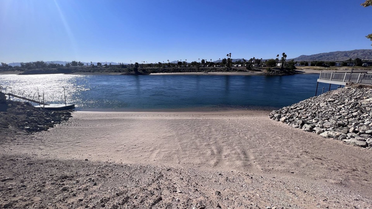 Needles House | Back House River front lot with Beach and Launch