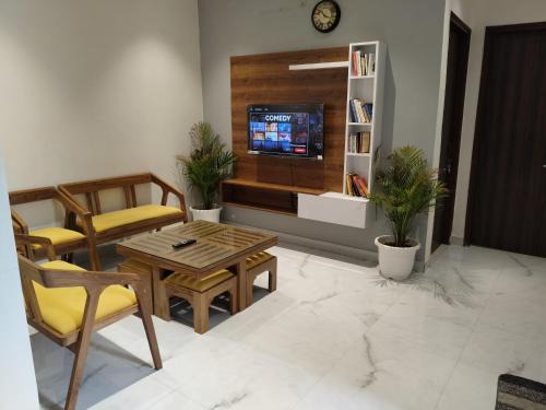 New Delhi Hostel | Back Stayz Delhi