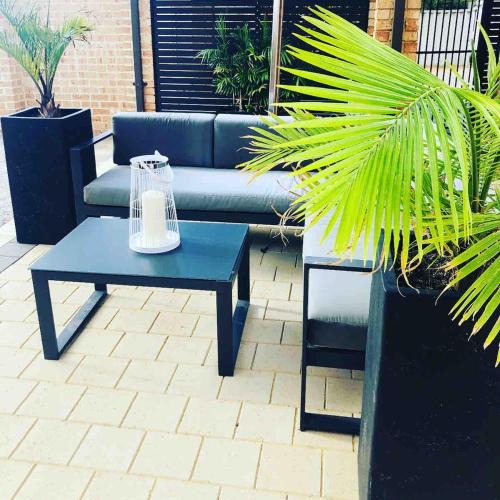 Mahomets Flats Apartment | BackersBeach Villa