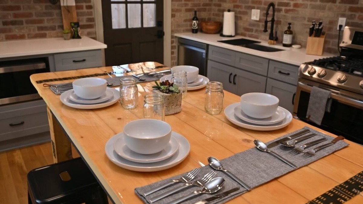 Decatur House | Backstage Gallery House