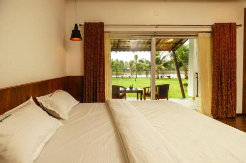 Andhakaranazhy Bed & Breakfast | Backwater Brook