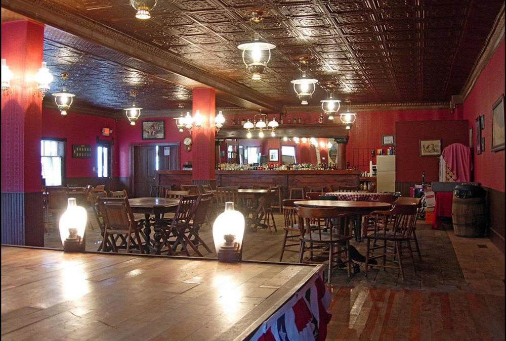 McGregor Hotel | Backwoods Bed and Bath