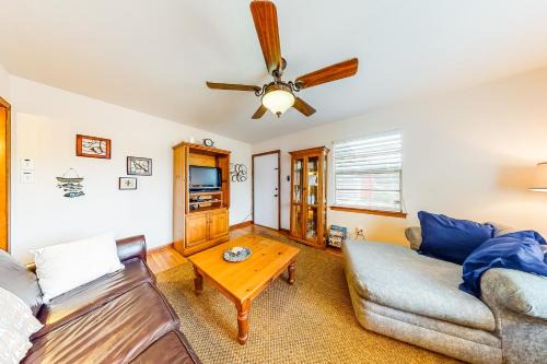 Galveston Apartment | Backyard Escape