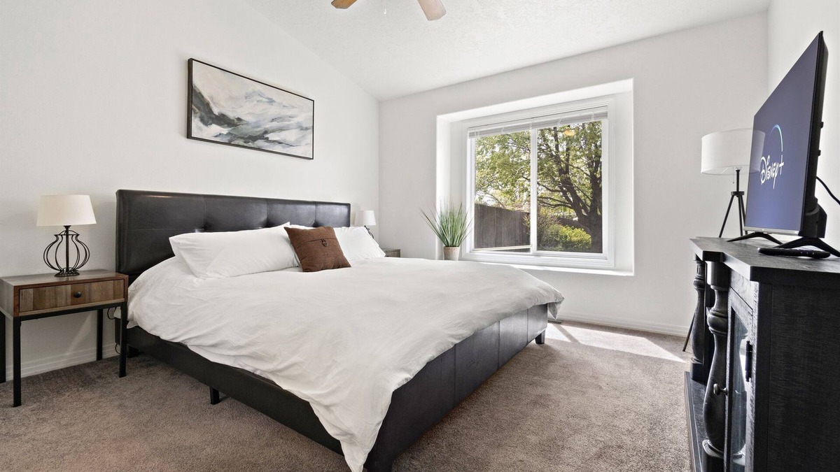 Southwest Ada County Alliance House | *Backyard*King*Parking*100Mbps*Smart TV*Bbq*W/D