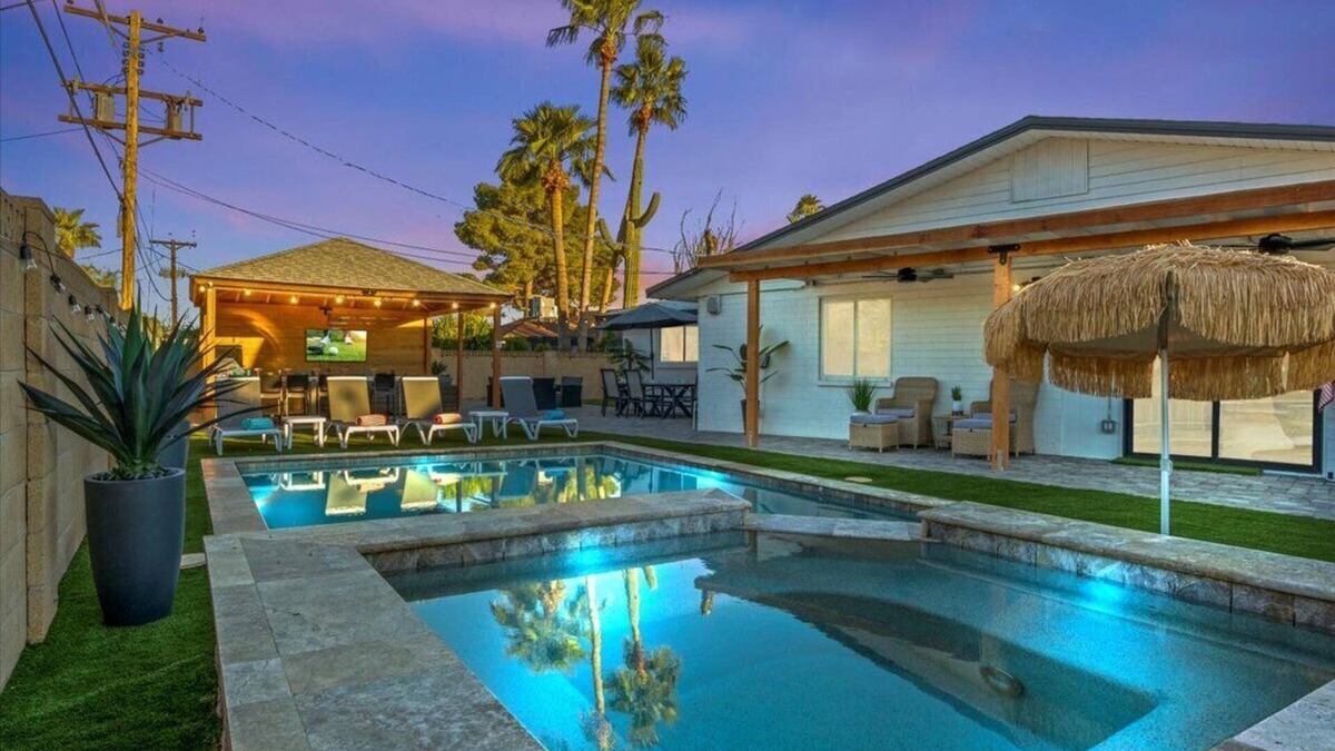 Scottsdale Highlands House | Backyard Paradise w/Hot Tub & Heated Pool !