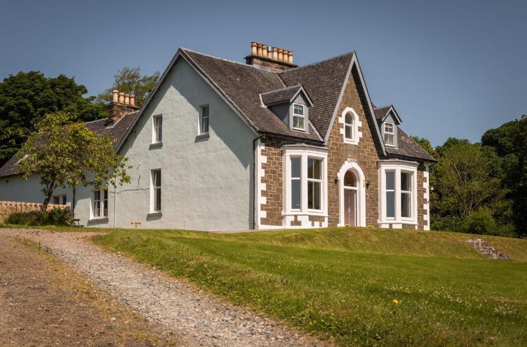 Tobermory House | Bad Daraich