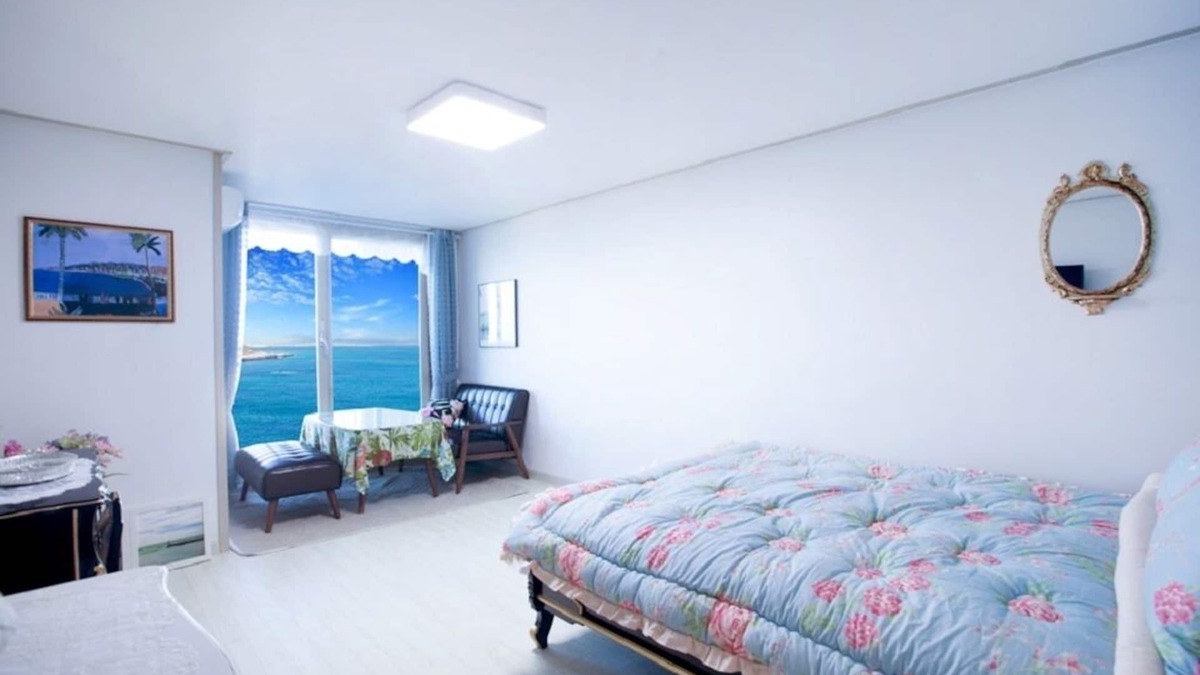 Jumunjin-eup Apartment | BADABODA house with sea view