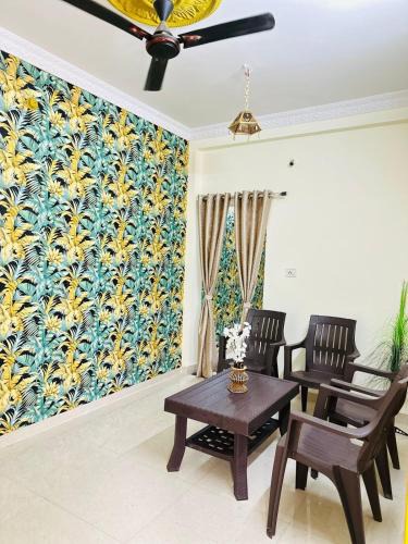 Rau House | Badal Homestay 2 Near IIM RRCAT