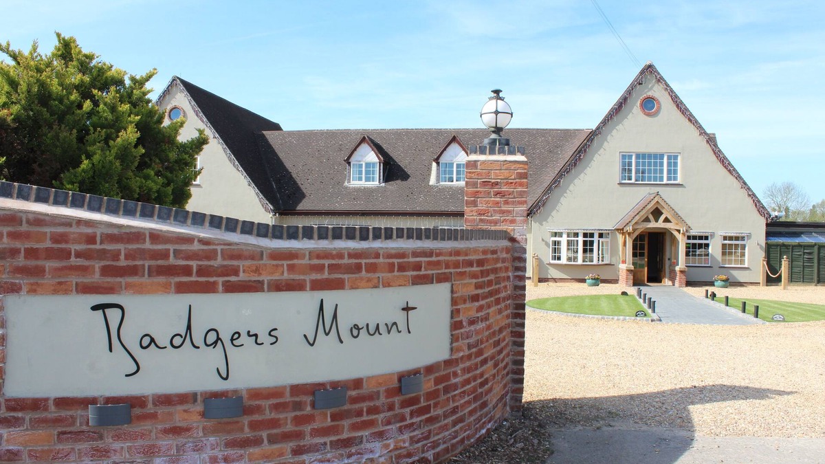 Barwell Hotel | Badgers Mount Hotel