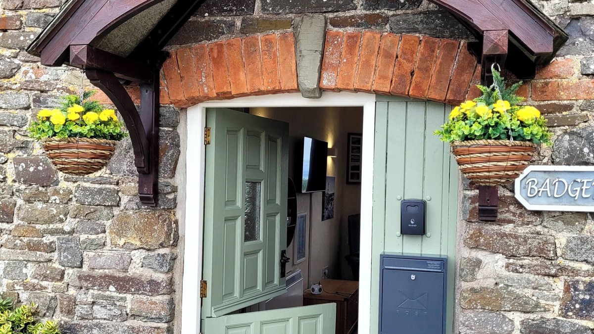 Stibb Cottage | BADGERS SETT, pet friendly, country holiday cottage in Kilkhampton
