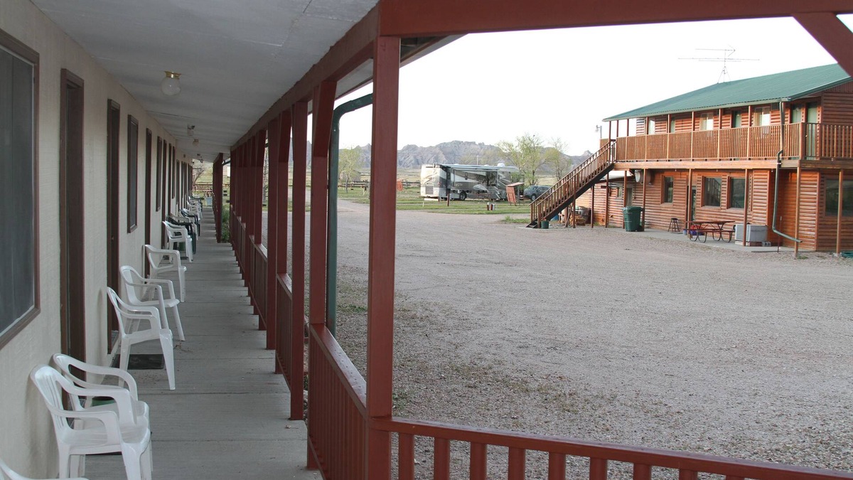 Northeast Entrance Badlands Hotel | Badlands Hotel and Campground