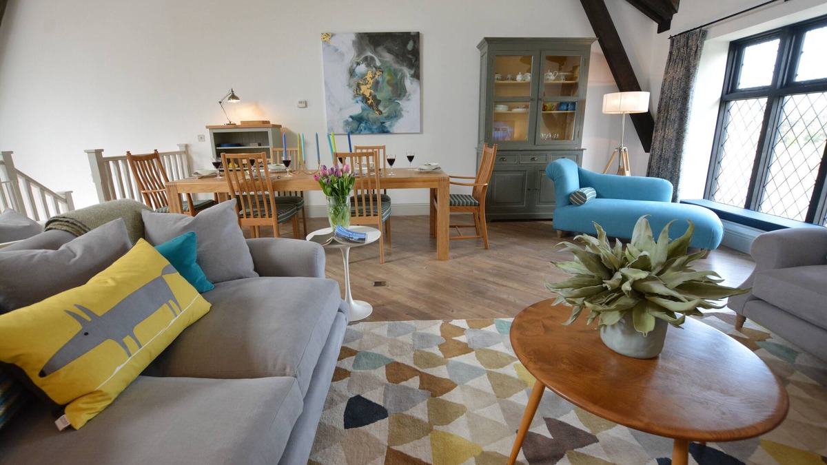 Thorpeness Cottage | BADMINTON, THORPENESS, pet friendly, with open fire in Thorpeness