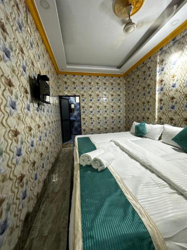 Baga House | Baga Beachway, GuestHouse